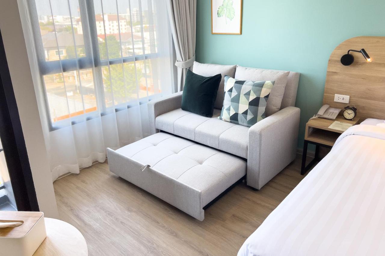 Wellness Stay & Hotel Sukhumvit 107 Banguecoque Exterior foto